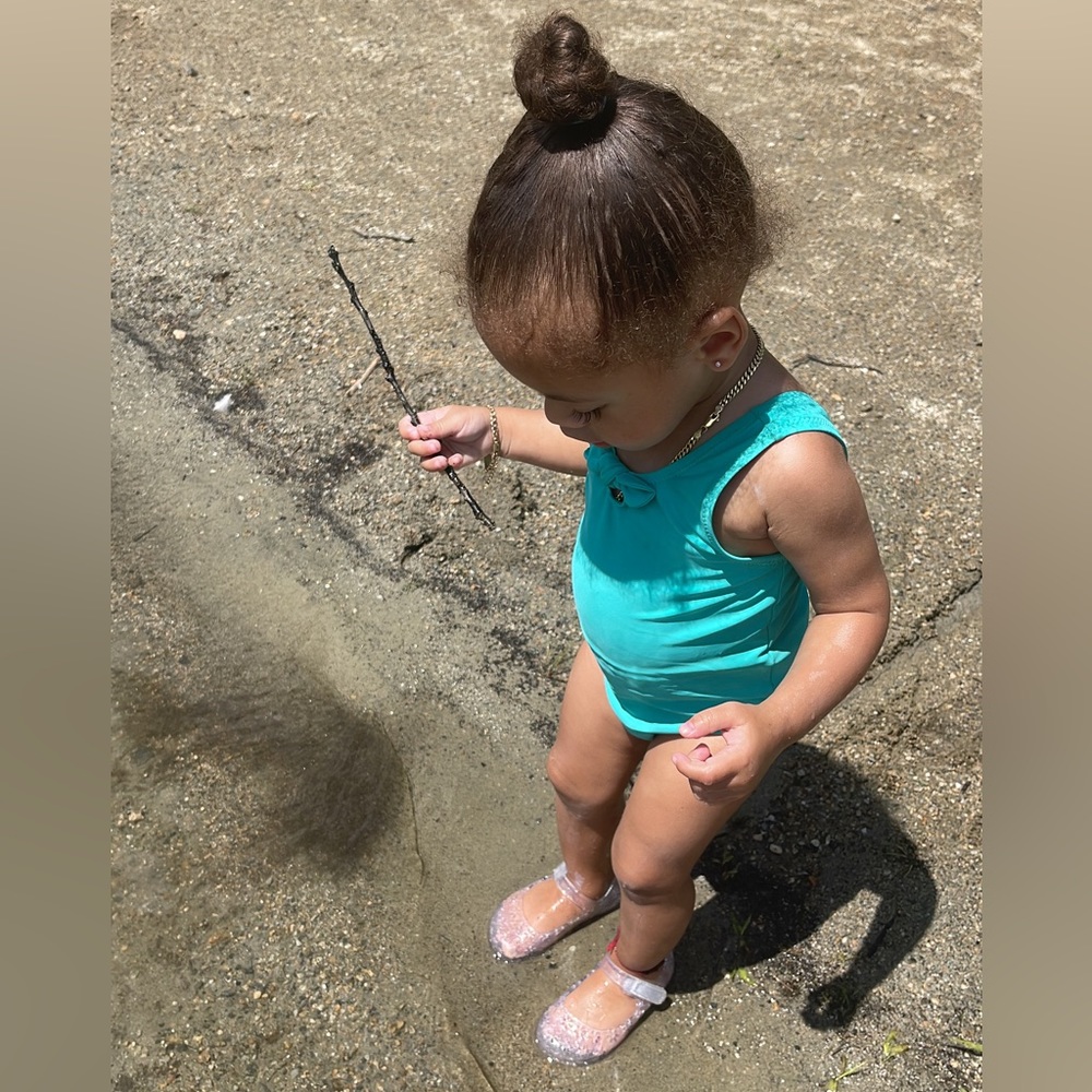 Old navy one piece bathing suit